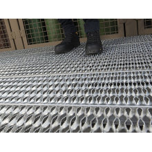 Anti-Skid Plate Galvanized Steel Perforated Walkway Grating Grip Strut Safety Grating for Stair Treads Perforated Metal